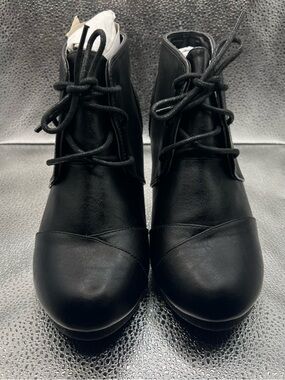 Classic Black Lace-Up Women's Ankle Boots